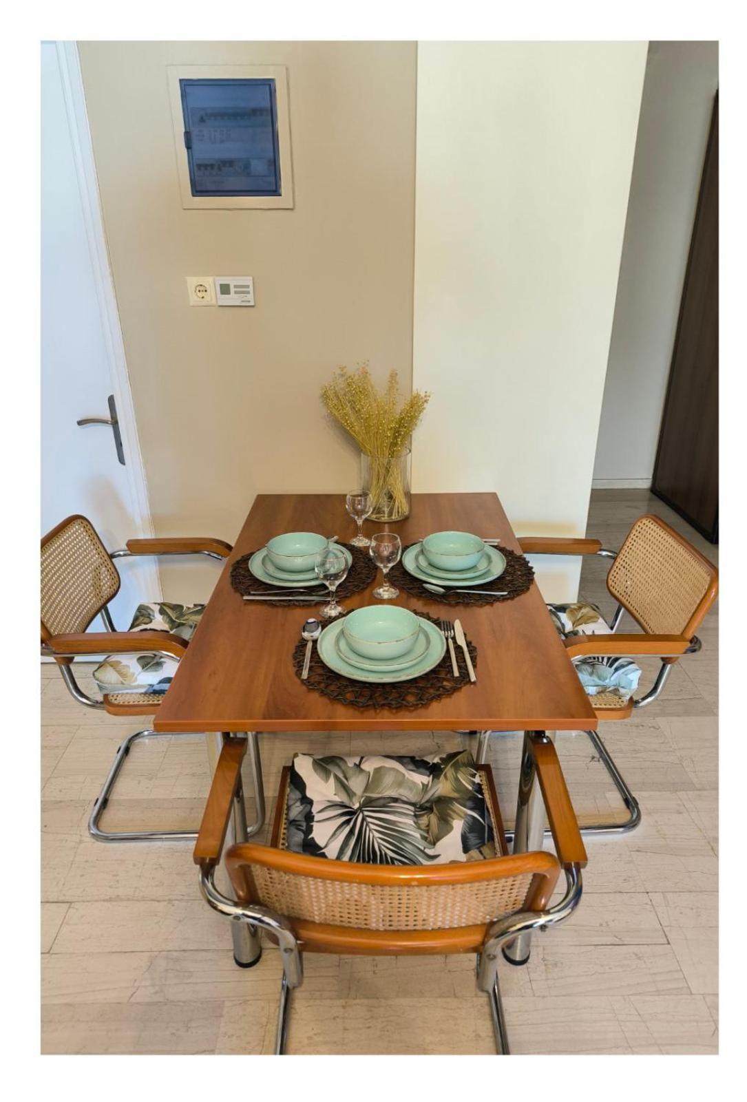 August Moon Apartment Хиос Екстериор снимка