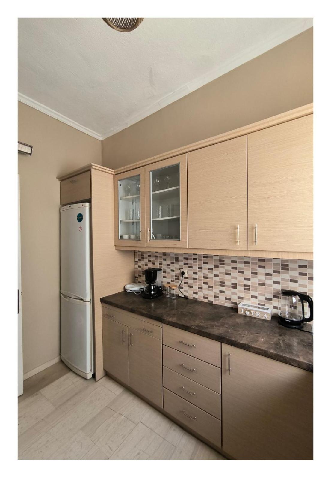 August Moon Apartment Хиос Екстериор снимка