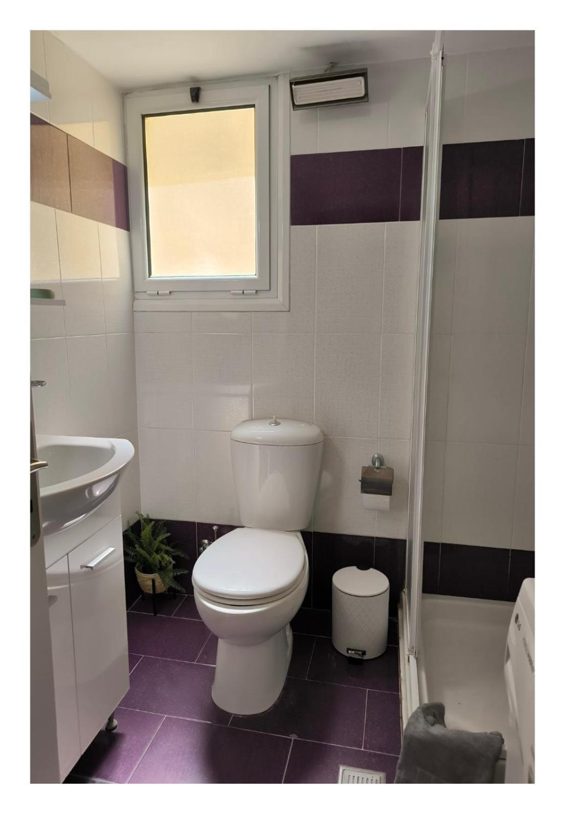 August Moon Apartment Хиос Екстериор снимка